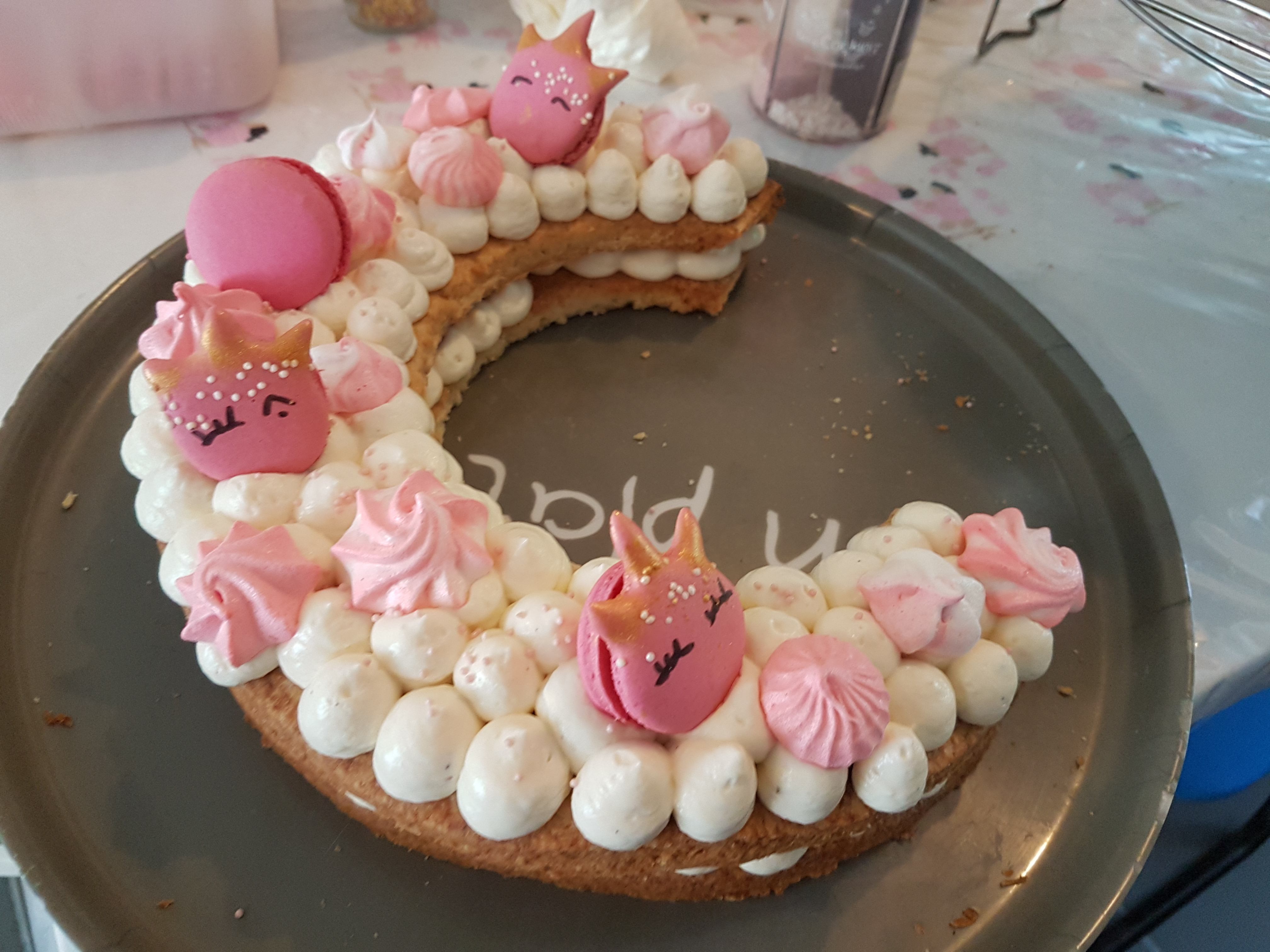 Letter Cake Licorne A Villeneuve Sur Lot Cakeers